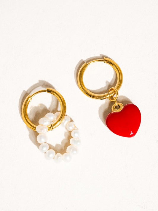 Mismatch Heart Pearl Earring